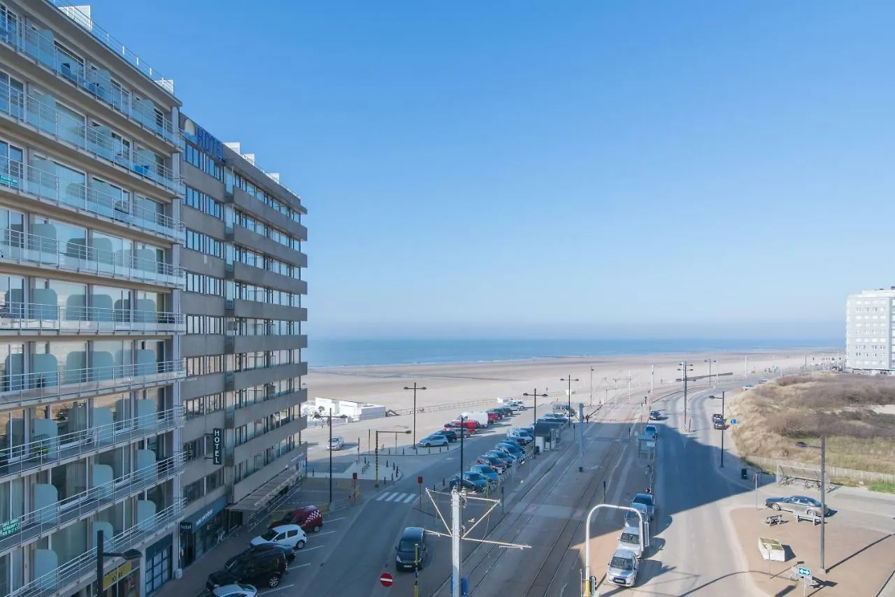 Lumina Suite Seaview & Garage Middelkerke Apartment