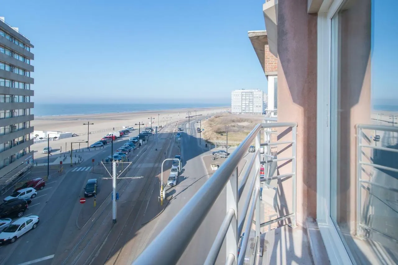 Lumina Suite Seaview & Garage Middelkerke